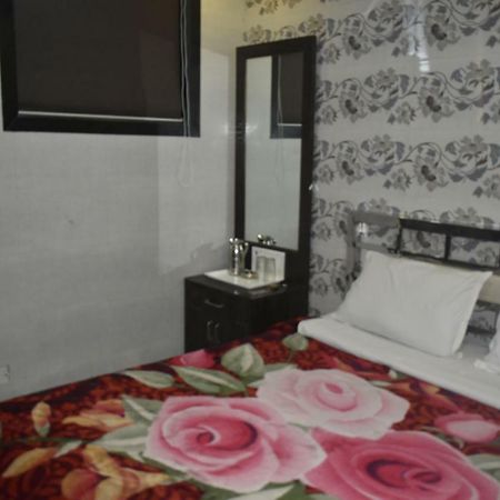 Hotel National มุมไบ ภายนอก รูปภาพ