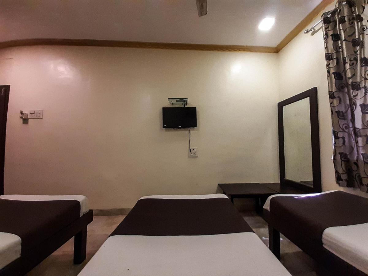 Hotel National มุมไบ ภายนอก รูปภาพ