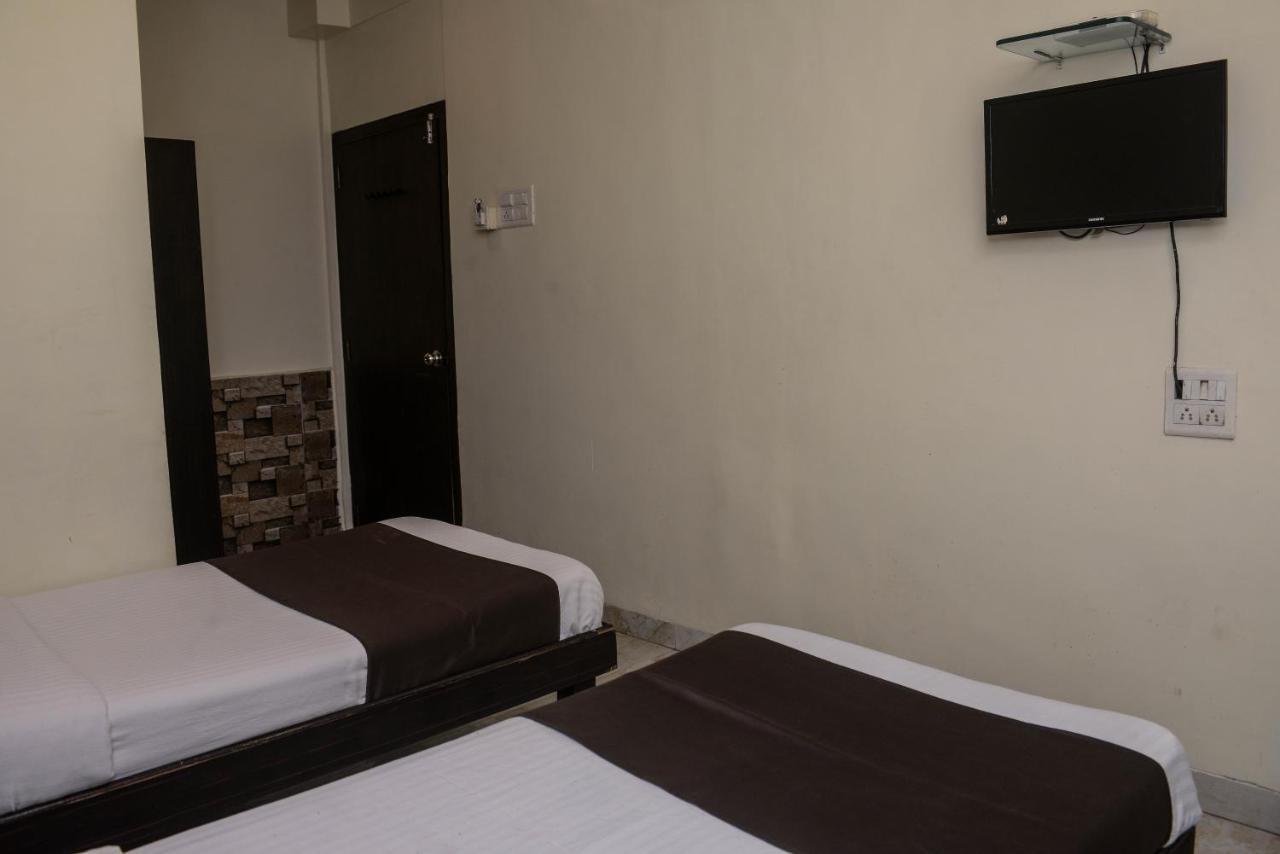 Hotel National มุมไบ ภายนอก รูปภาพ