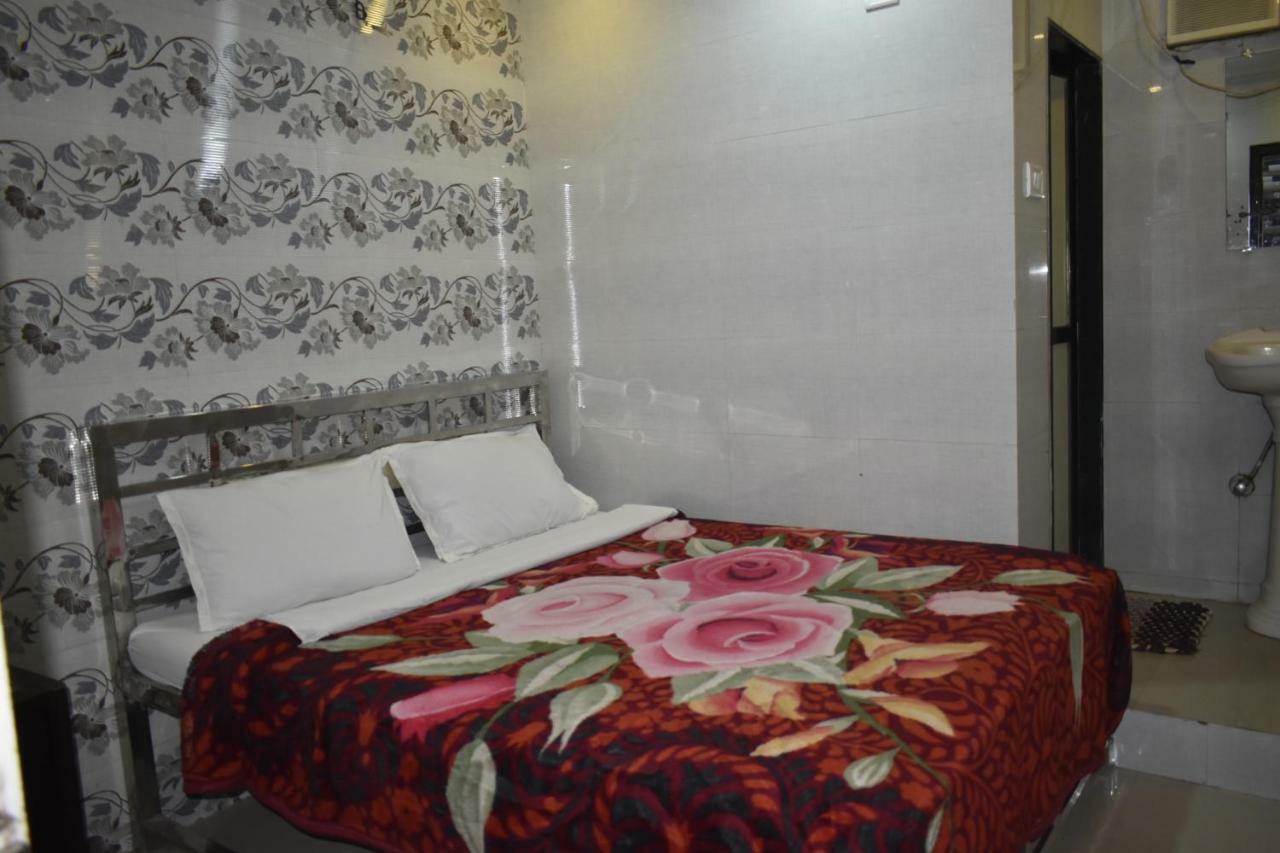 Hotel National มุมไบ ภายนอก รูปภาพ
